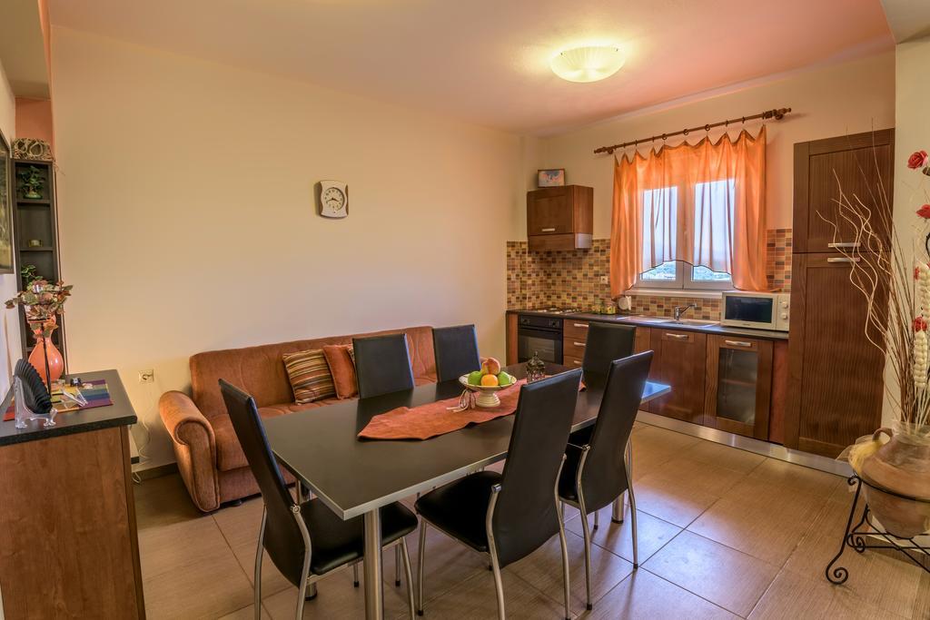 Villa Apollon Sfáka Zewnętrze zdjęcie